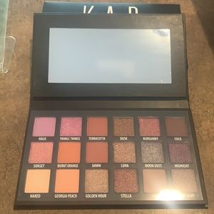 KAB cosmetic eyeshadow palette